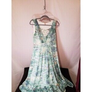 REBA McENTIRE LINED DESIGNER ABSTRACT DESIGNER DRESS  SIZE M